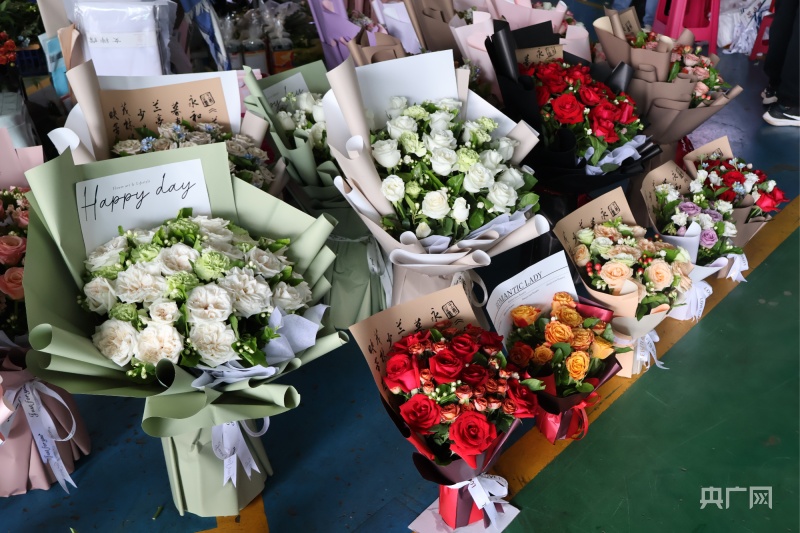 母亲节“520”将至鲜花市场购销两旺开云网站(图2)
