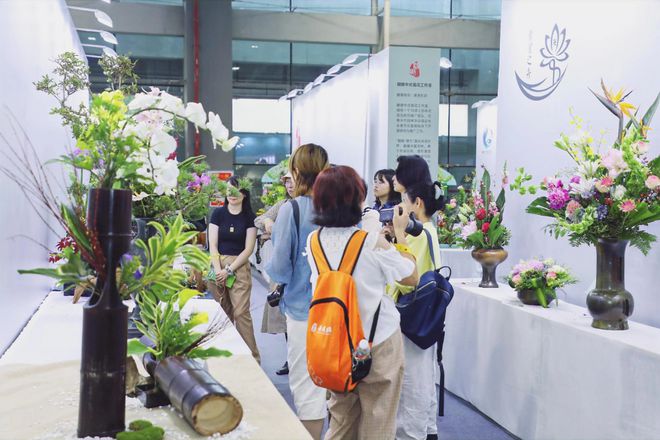 花城花事2024广州国际花艺节暨亚洲花卉产业博览会开幕开云kaiyun(图1)