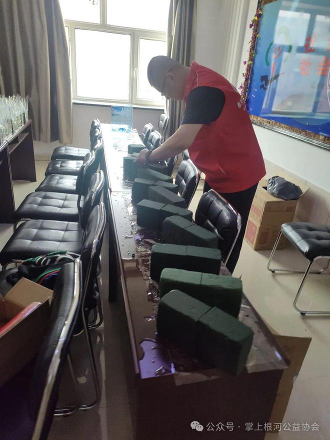 2024年母亲节鲜花义卖公益活动开展情况向您报告(图3)