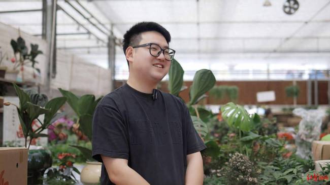 花店老板希望鲜花绿植借世园会卖到国外走向世界(图1)