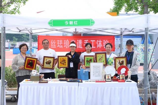 顺义区胜利街道举办“五月的鲜花”文艺汇演进校园活动(图2)