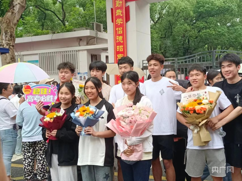 2024年湖南高考圆满落幕：是终点更是起点(图4)