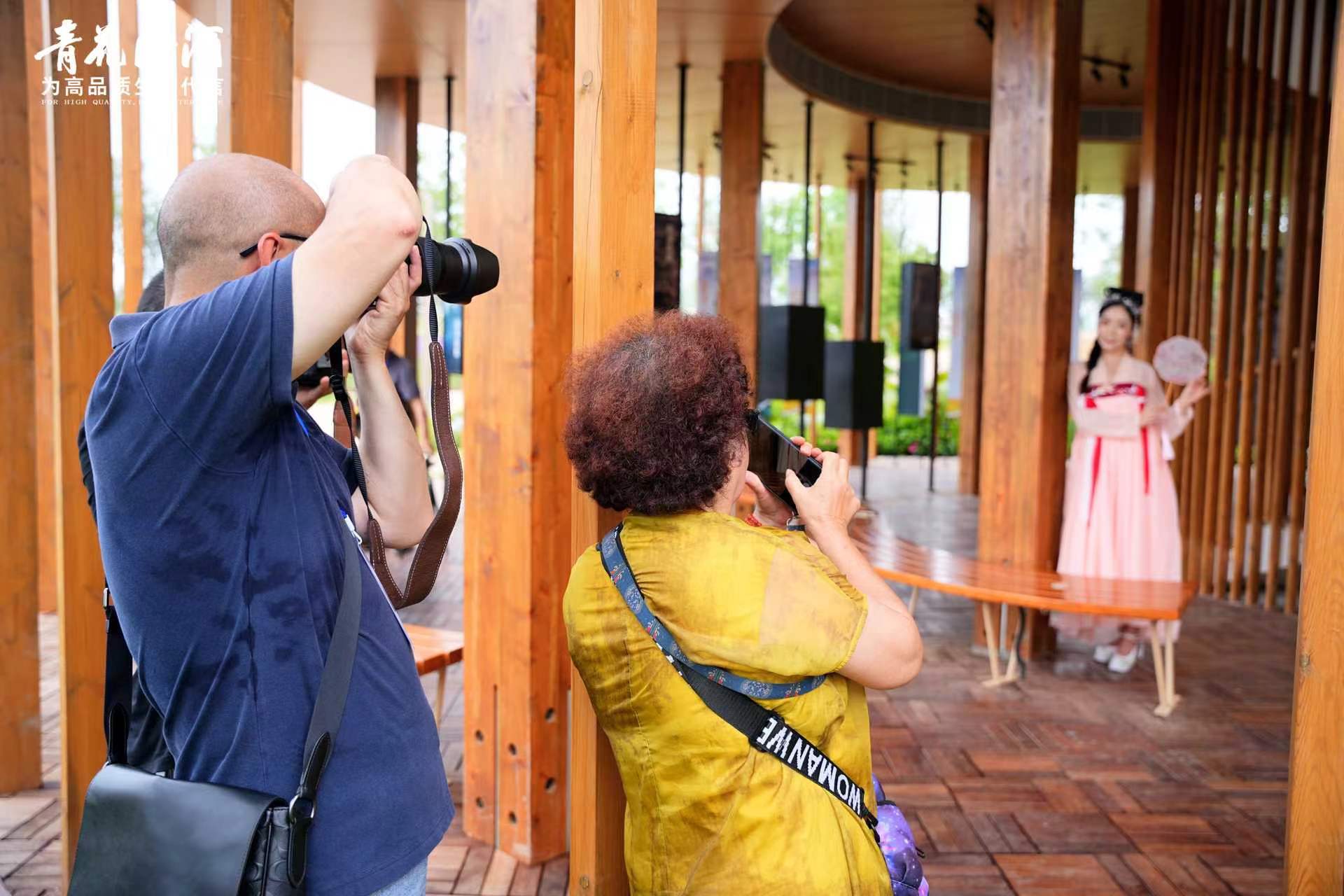 青花汾酒2024成都世界园艺博览会摄影大赛在成都正式启动(图2)