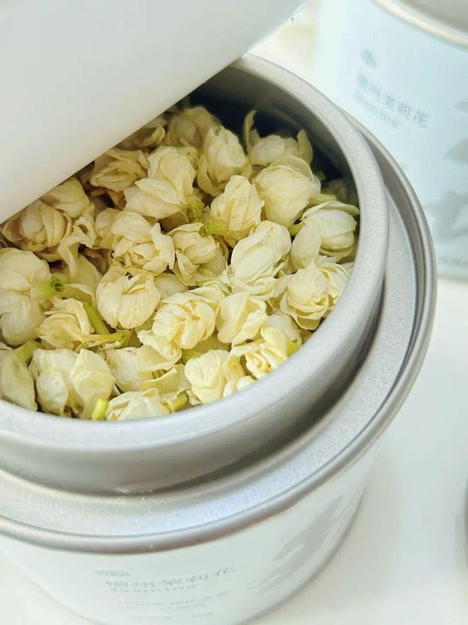 7斤茉莉鲜花制1斤花球!谢大高非遗茉莉雪球“人间第一香”一口掉进花海里(图6)