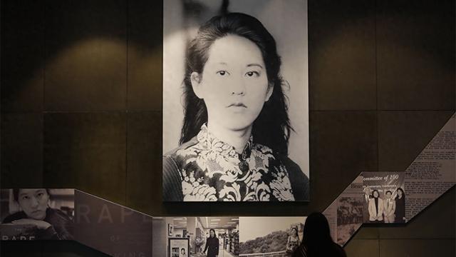 各地网友送鲜花悼念张纯如：不能忘却的纪念！(图1)