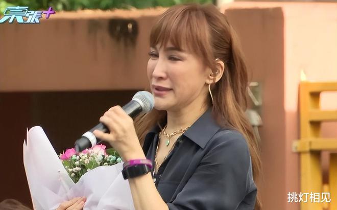 李玟姐姐回应!李玟墓地杂草丛生鲜花凌乱曝有人擅自闯入开直播(图6)