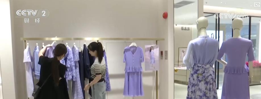 母亲节催热“亲情经济”多地特色礼品市场迎来消费热潮(图4)