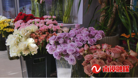 节日催热“鲜花经济”专属定制成“潮选”(图1)