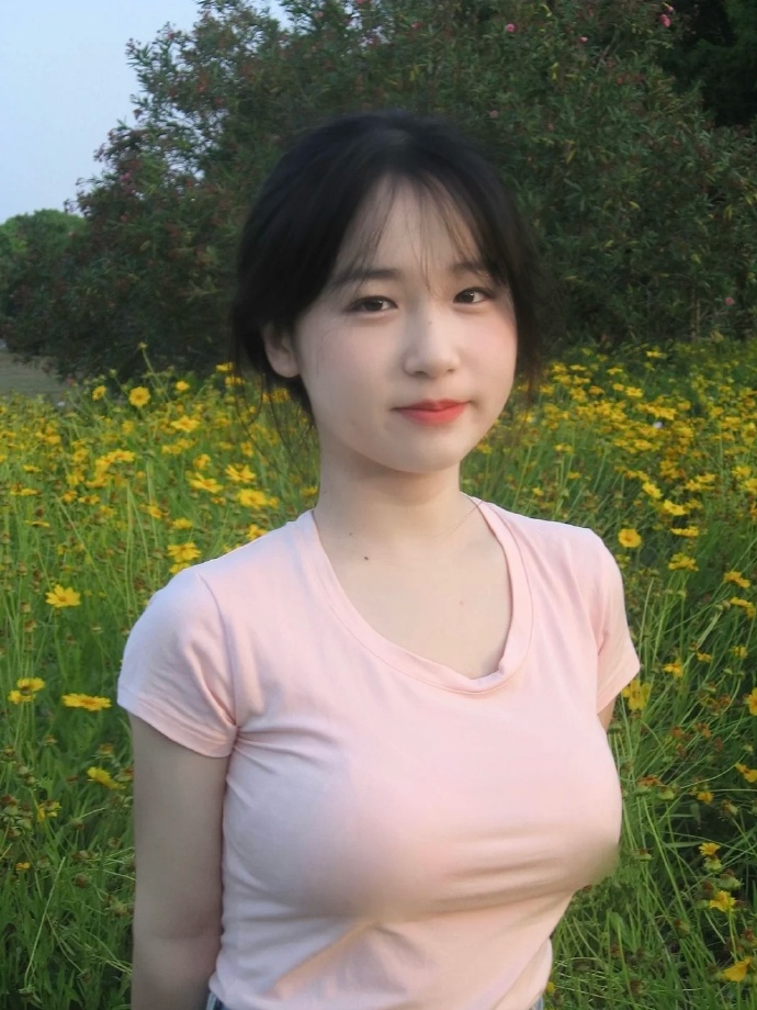 美母校教师柳若梦(图1)
