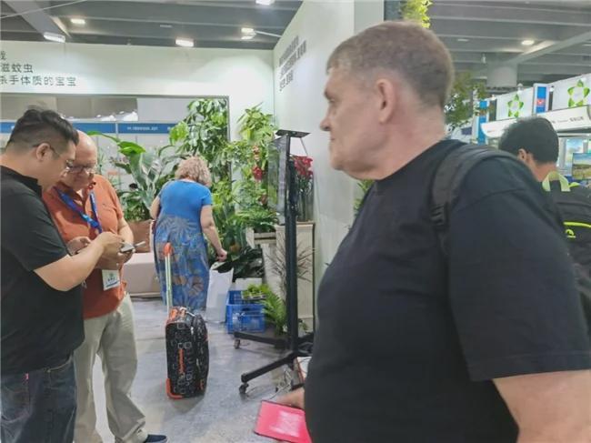 花城新花样!2025亚洲花卉产业博览会暨亚洲花艺及花店展羊城开幕(图3)