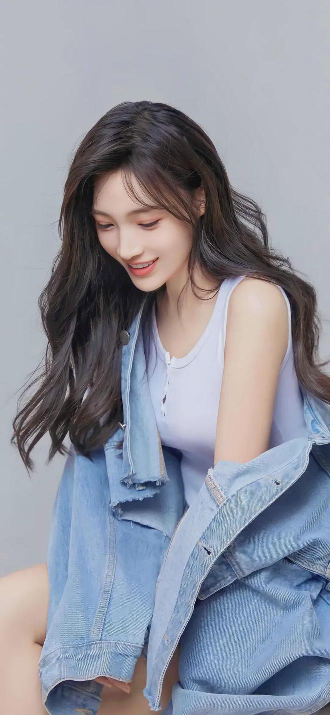 鲜花偏要插牛粪(图1)