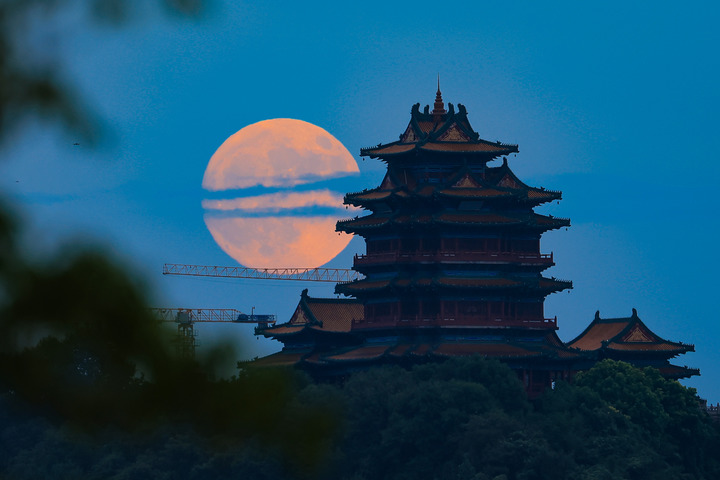 花好月圆人团圆中秋“硬核”赏月指南来了(图1)