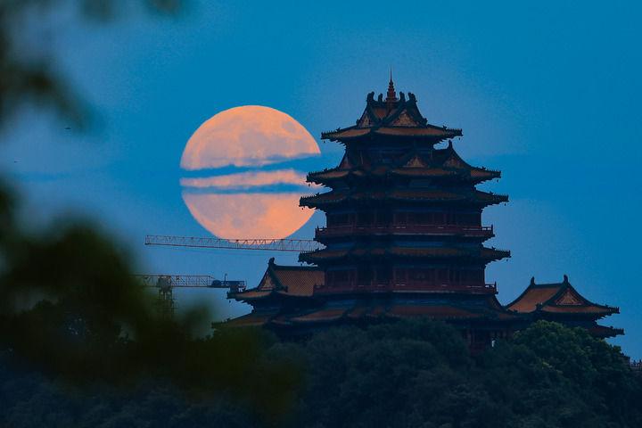 科好玩｜花好月圆人团圆中秋“硬核”赏月指南来了(图1)