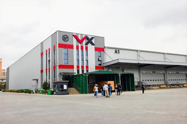 全国百家媒体社长、总编辑走进云南顺丰|以物流之力助“云花”香飘世界(图1)