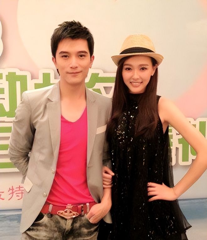 曝唐嫣罗晋婚变!两人已分居一年半无商业关联85花全军覆没(图4)