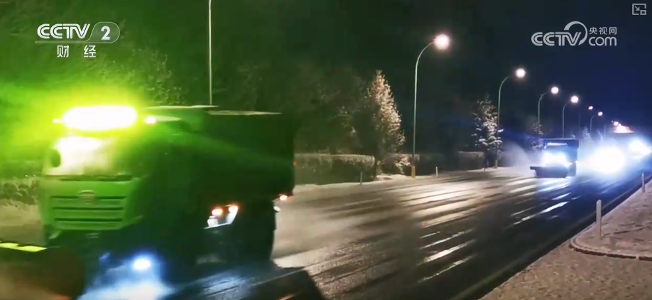 清扫、巡逻、走访……各部门协力应对风雪保障道路畅通与群众生产生活(图3)