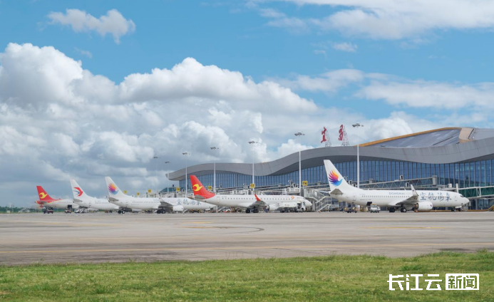 首破330万人次三峡机场年旅客吞吐量创历史新高(图1)