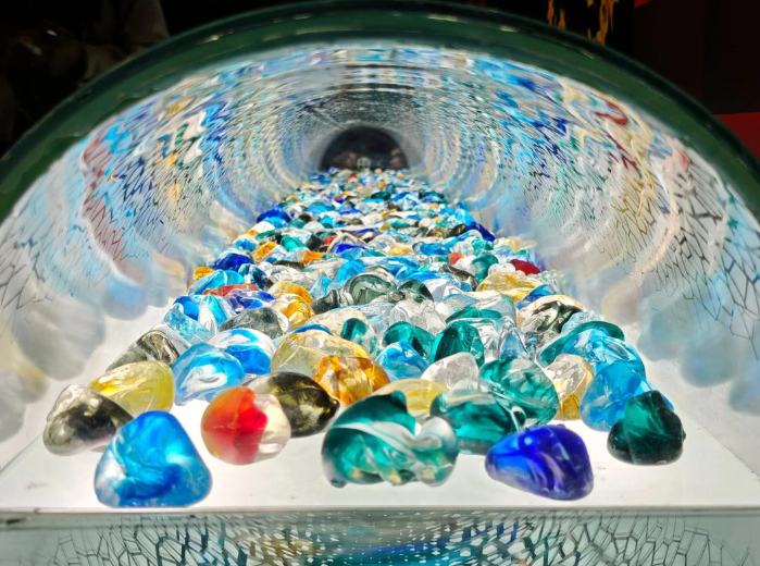 “山东手造”千年琉璃在直播里“绽放”(图1)