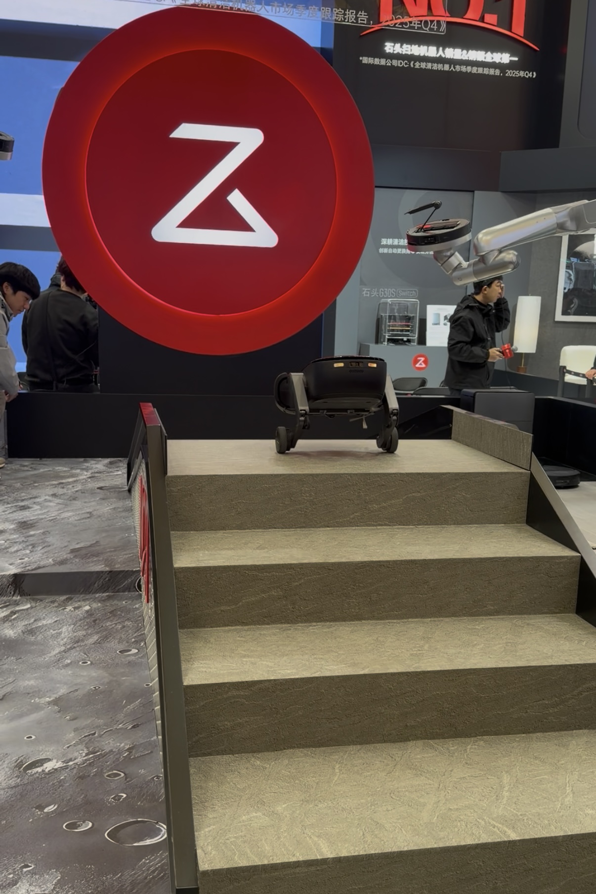 家电厂商集体跨界具身智能但进入家庭或仍需3到5年直击AWE2026(图3)